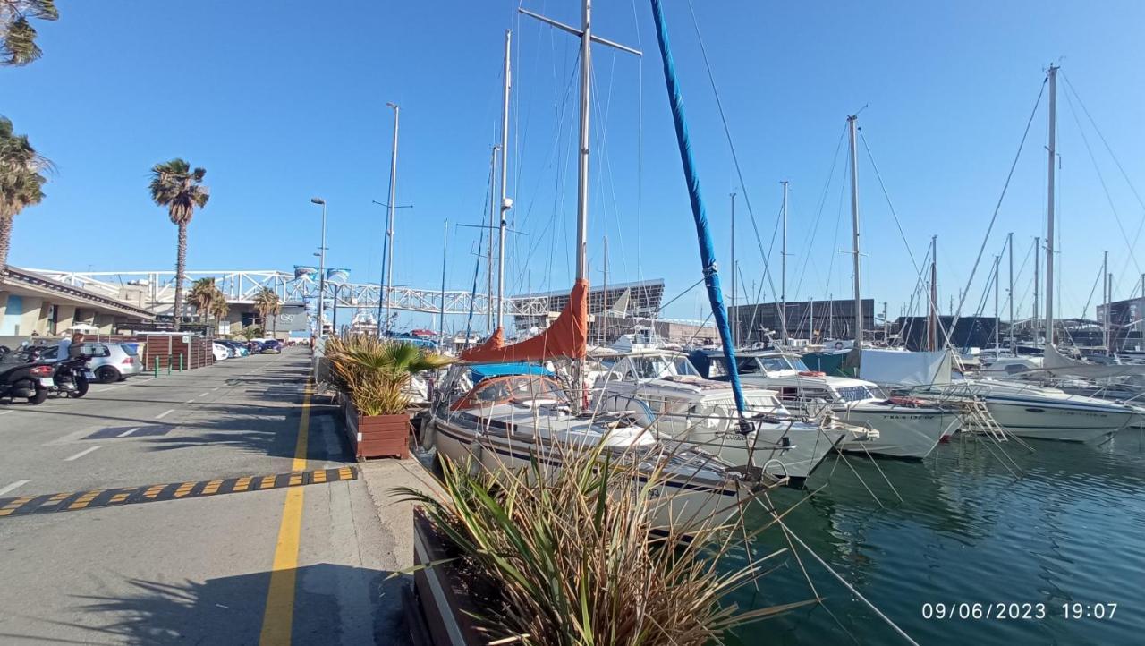 Wonderful Boat For Families And Friends * Sant Adrià del Besòs